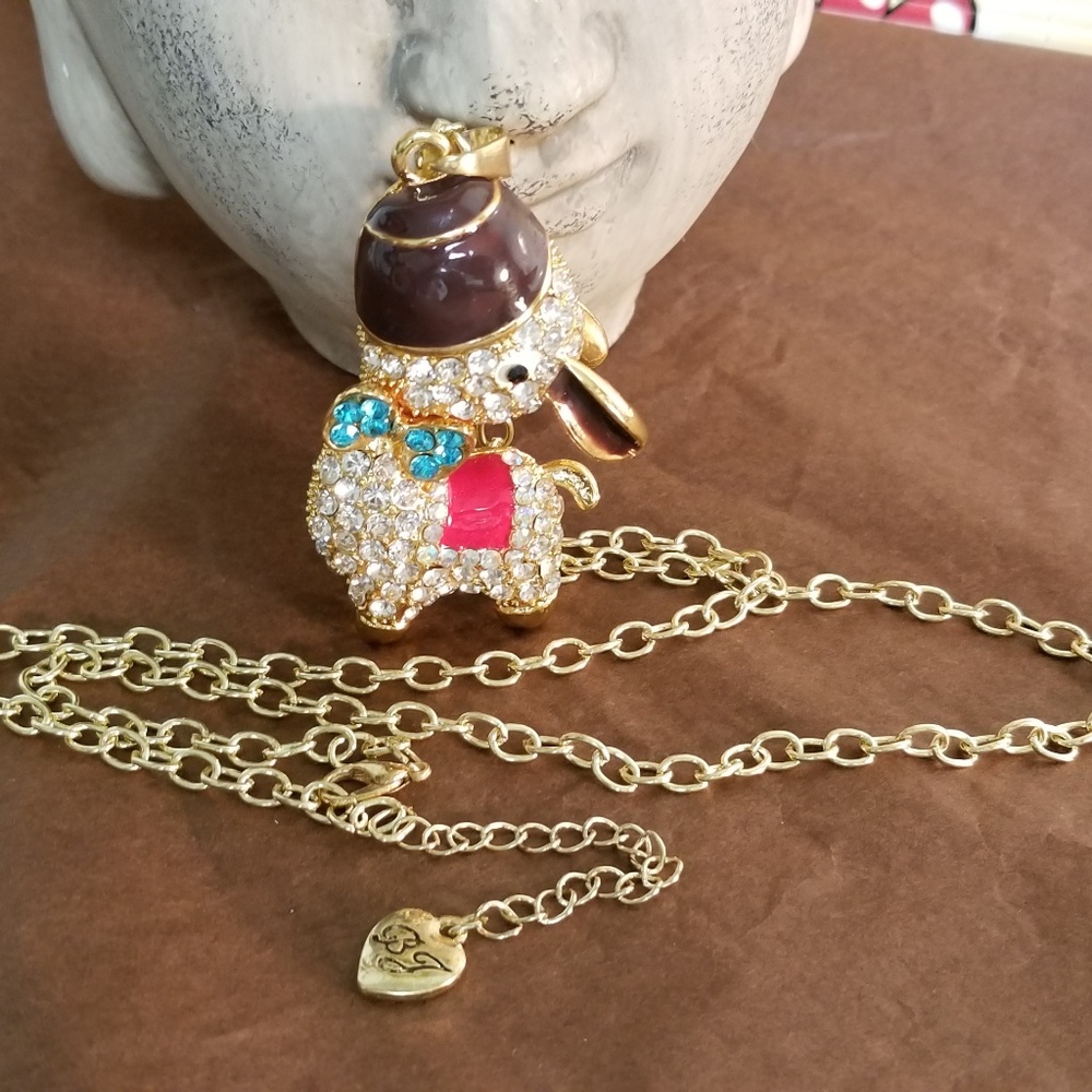 GIFTED....Betsey Johnson Necklace - Picture 7 of 7